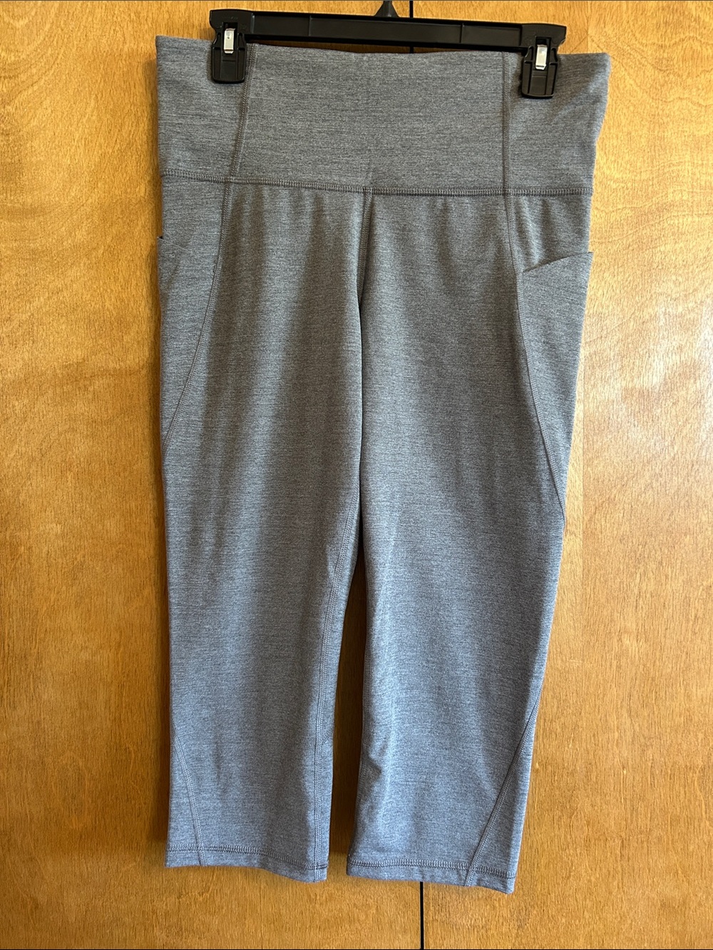 Xersion Grey High-Waist Capri Leggings